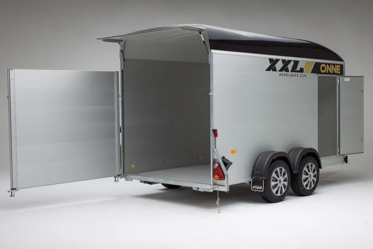 Remorque fermée en aluminium et fibre de verre, noire et blanche