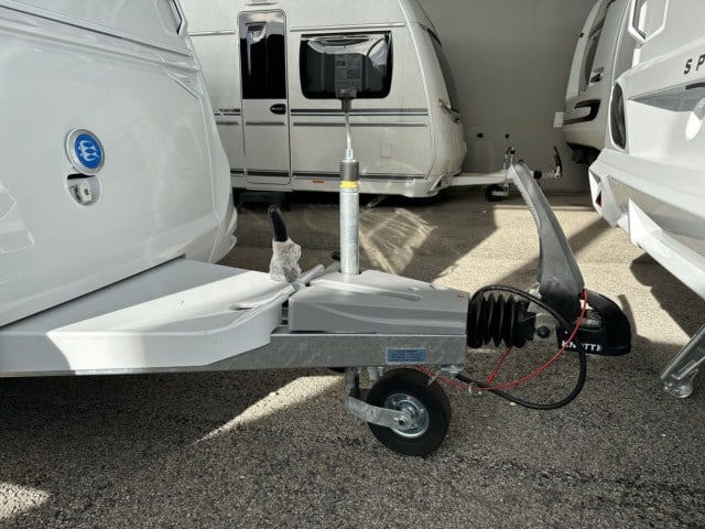 Caravane knaus sport 400 QD