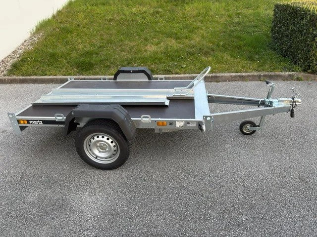 Remorque pliable pour 1 moto capacité de 750 kg