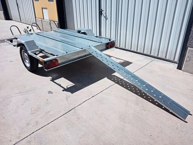 Remorque pour 3 motos, 750 kg