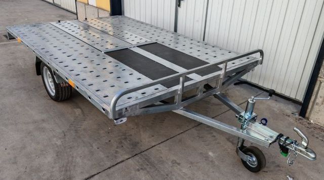 Remorque porte-voitures de 750 kg