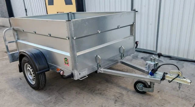 Remorque basculante à inertie