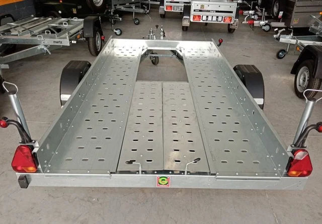 Remorque porte-voitures de 750 kg